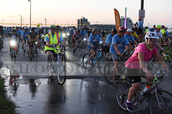 Riders_2019_Owl_Ride2_RHP_DSC_0283