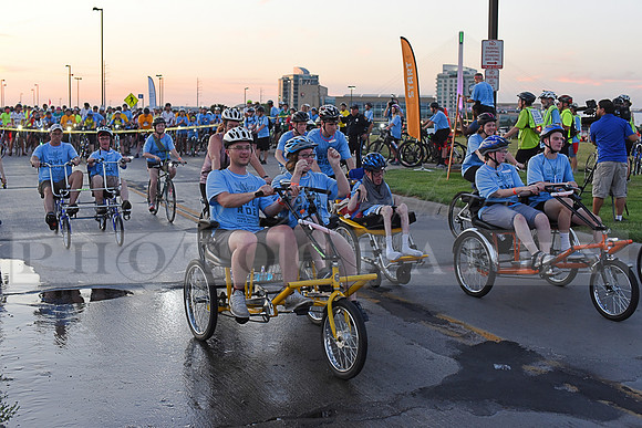 Riders_2019_Owl_Ride2_RHP_DSC_0226