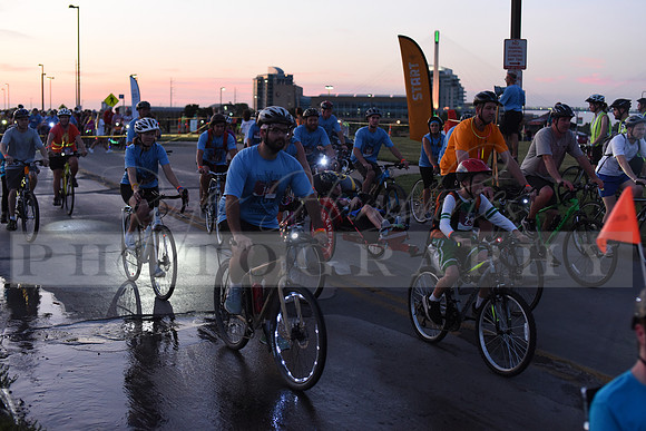 Riders_2019_Owl_Ride2_RHP_DSC_0399