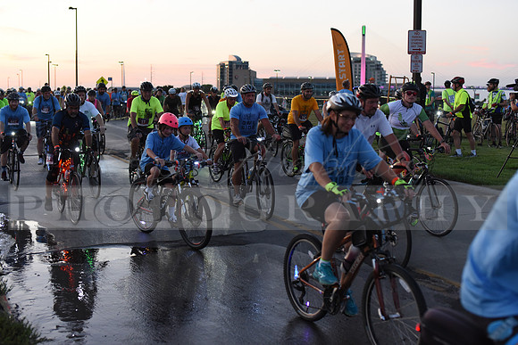 Riders_2019_Owl_Ride2_RHP_DSC_0338