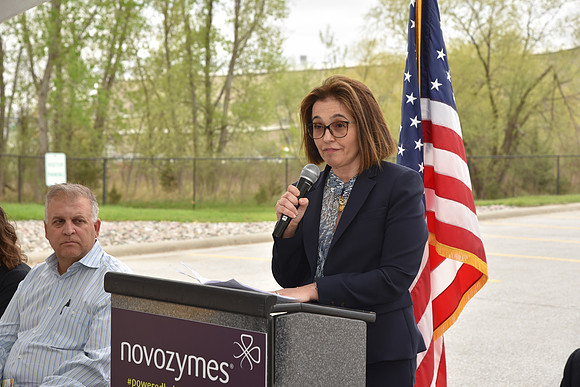 Novozymes_10year_RHP_0116