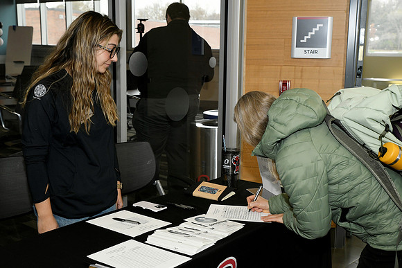 UNO Pitch_2025 11 21-3_RHP