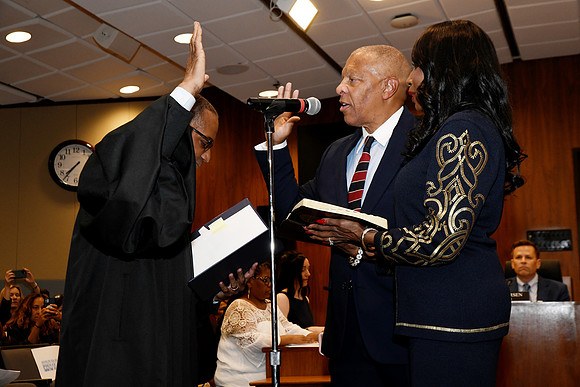 Mayor Ewing_Inauguration_2025 06 09-116_RHP