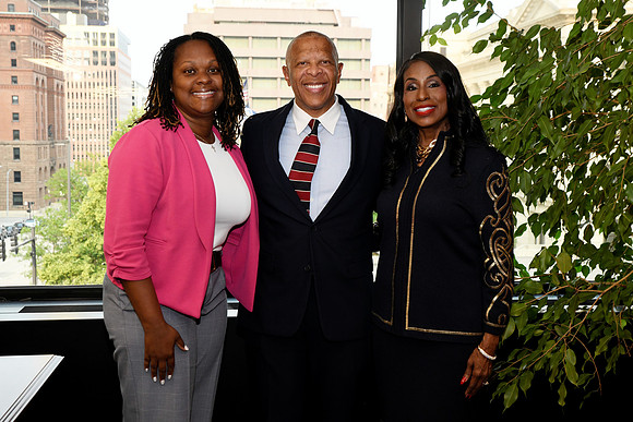 Mayor Ewing_Inauguration_2025 06 09-18_RHP