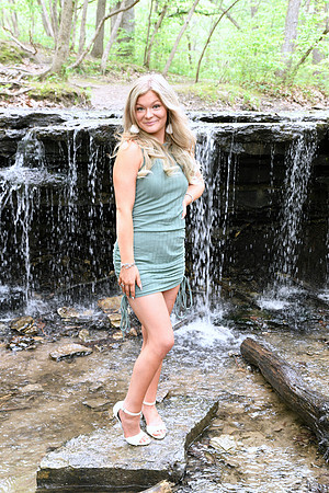 Senior_20230515-03-RHP_edit
