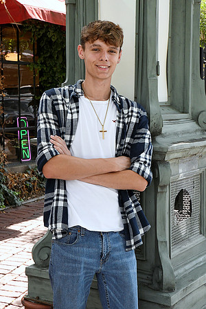Kamden_Senior_RHP_RHP0459
