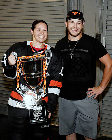 _RHP0407_Trophy