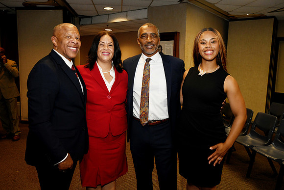 Mayor Ewing_Inauguration_2025 06 09-197_RHP