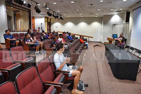EconYouthSummit2018_RHP-154