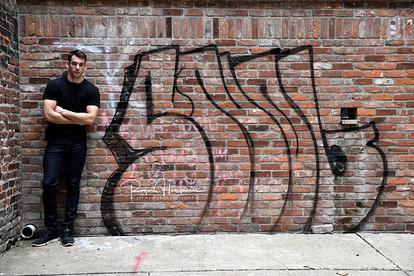 Wall_LOGO