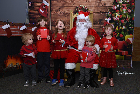 Santa_VillageGreen_2019_DSC_0734
