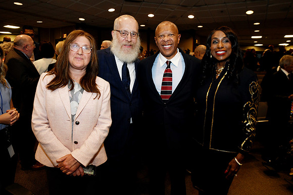 Mayor Ewing_Inauguration_2025 06 09-172_RHP