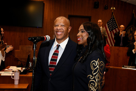 Mayor Ewing_Inauguration_2025 06 09-127_RHP