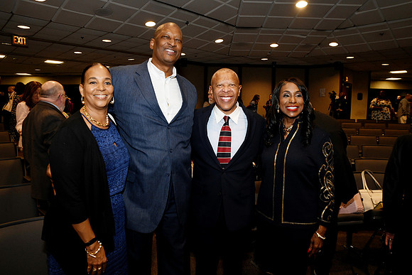 Mayor Ewing_Inauguration_2025 06 09-179_RHP
