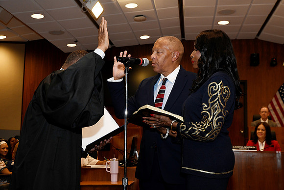 Mayor Ewing_Inauguration_2025 06 09-117_RHP