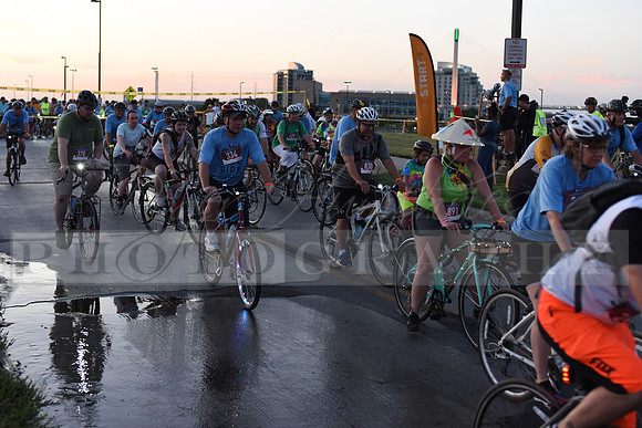 Riders_2019_Owl_Ride2_RHP_DSC_0294