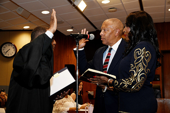 Mayor Ewing_Inauguration_2025 06 09-115_RHP
