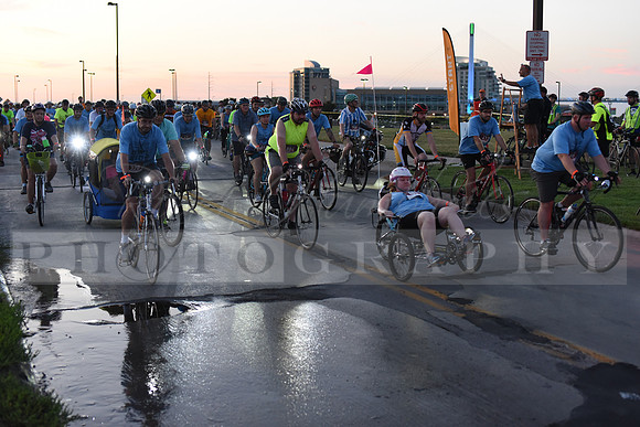 Riders_2019_Owl_Ride2_RHP_DSC_0323