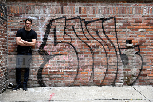 Wall_LOGO