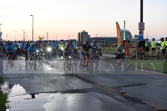 Riders_2019_Owl_Ride2_RHP_DSC_0308