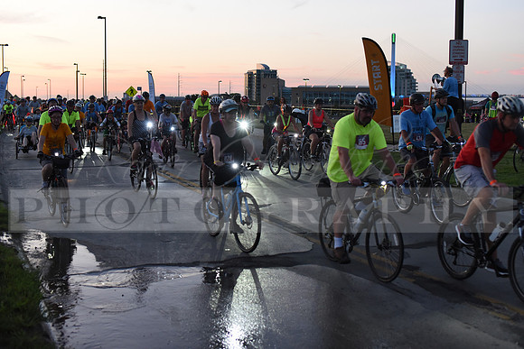 Riders_2019_Owl_Ride2_RHP_DSC_0380