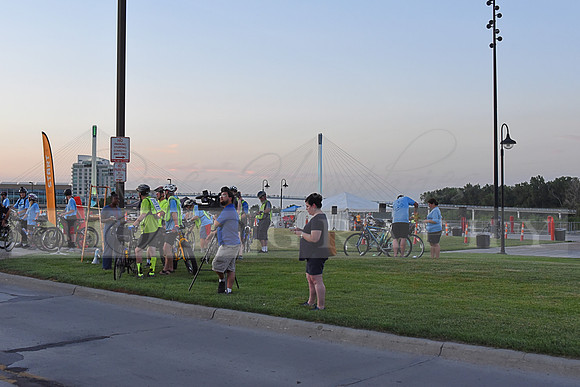 Riders_2019_Owl_Ride2_RHP_DSC_0204