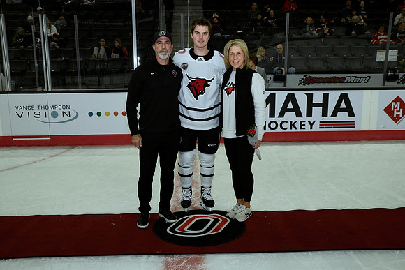 UNO Hockey_2024-25_2024 11 09-43_RHP