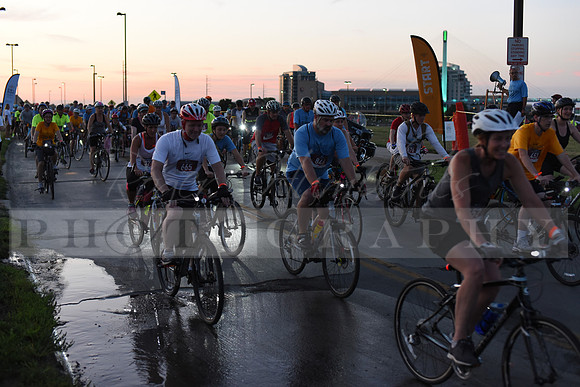 Riders_2019_Owl_Ride2_RHP_DSC_0375