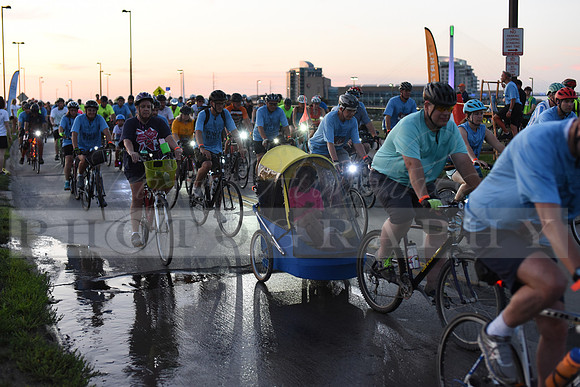 Riders_2019_Owl_Ride2_RHP_DSC_0325