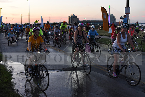 Riders_2019_Owl_Ride2_RHP_DSC_0386