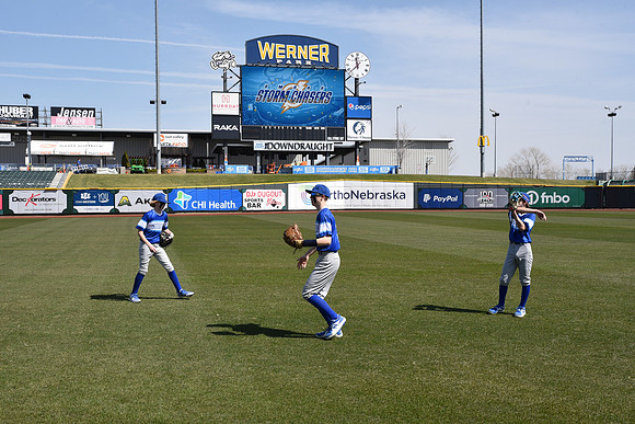 14 Strom Chasers 2_RHP_0177