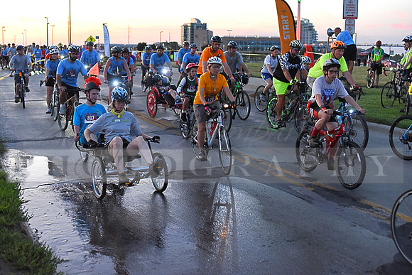 Riders_2019_Owl_Ride2_RHP_DSC_0396