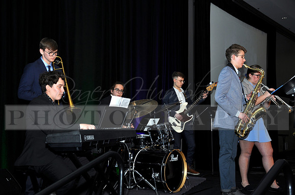 DOI2019GALA_JHP_3