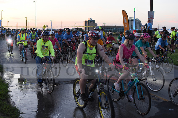 Riders_2019_Owl_Ride2_RHP_DSC_0279