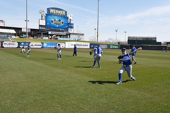 14 Strom Chasers 2_RHP_0018