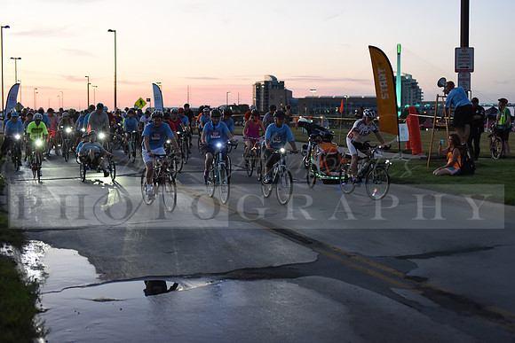 Riders_2019_Owl_Ride2_RHP_DSC_0415