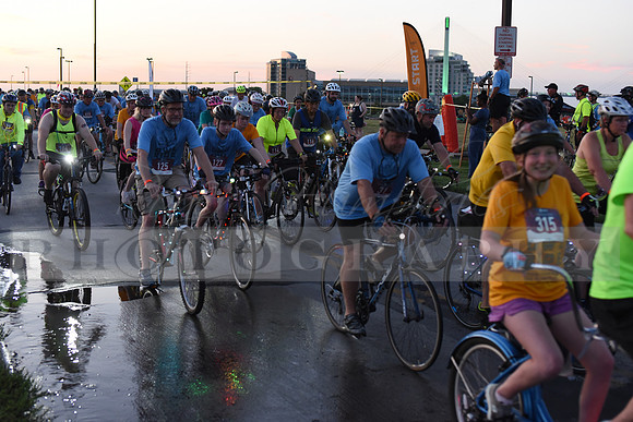 Riders_2019_Owl_Ride2_RHP_DSC_0274