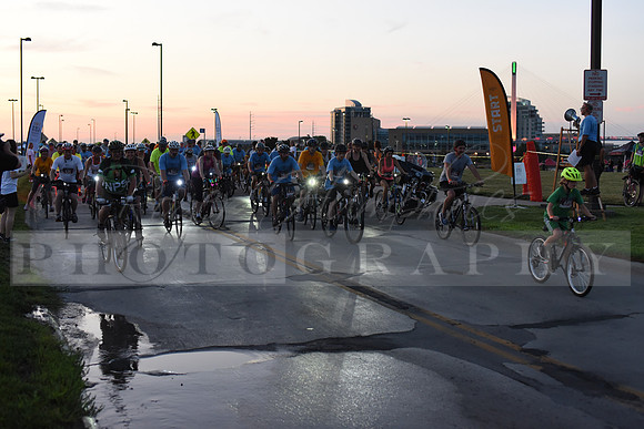 Riders_2019_Owl_Ride2_RHP_DSC_0363