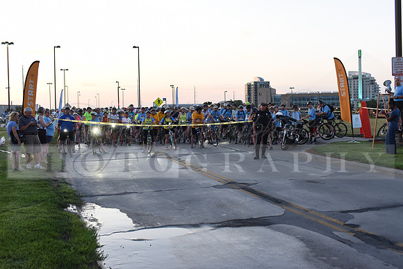 Riders_2019_Owl_Ride2_RHP_DSC_0246