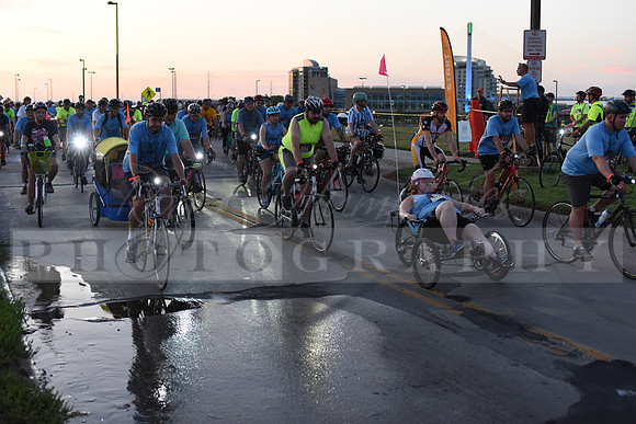 Riders_2019_Owl_Ride2_RHP_DSC_0324