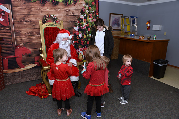 Santa_VillageGreen_2019_DSC_0740