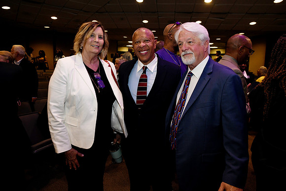 Mayor Ewing_Inauguration_2025 06 09-148_RHP