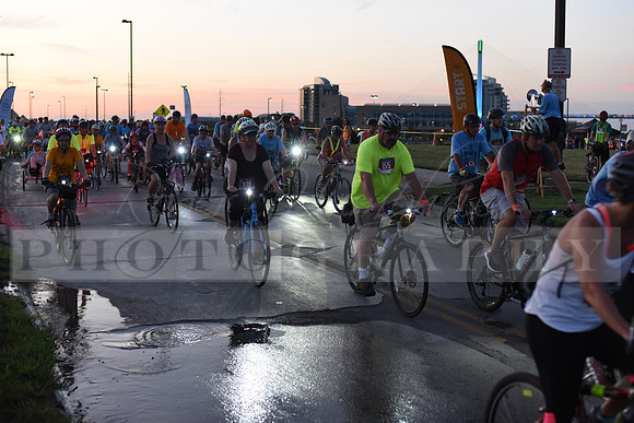 Riders_2019_Owl_Ride2_RHP_DSC_0378