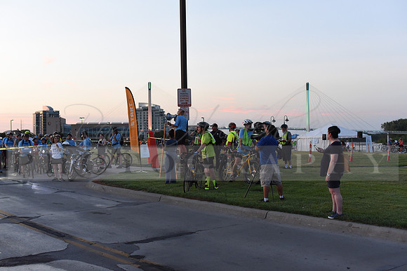 Riders_2019_Owl_Ride2_RHP_DSC_0253