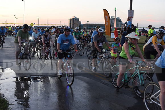 Riders_2019_Owl_Ride2_RHP_DSC_0296