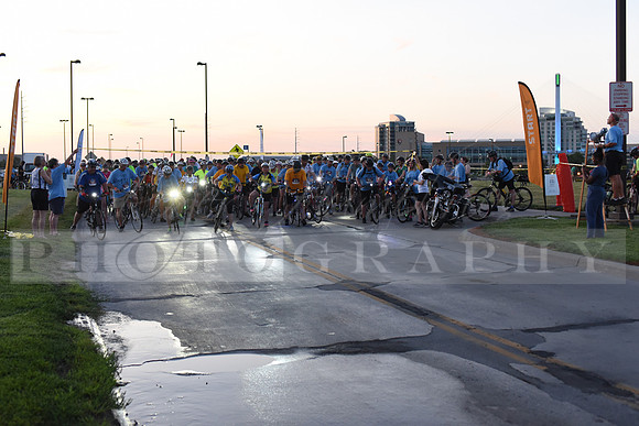Riders_2019_Owl_Ride2_RHP_DSC_0255