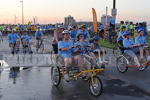 Riders_2019_Owl_Ride2_RHP_DSC_0228