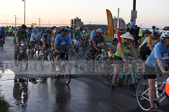 Riders_2019_Owl_Ride2_RHP_DSC_0295
